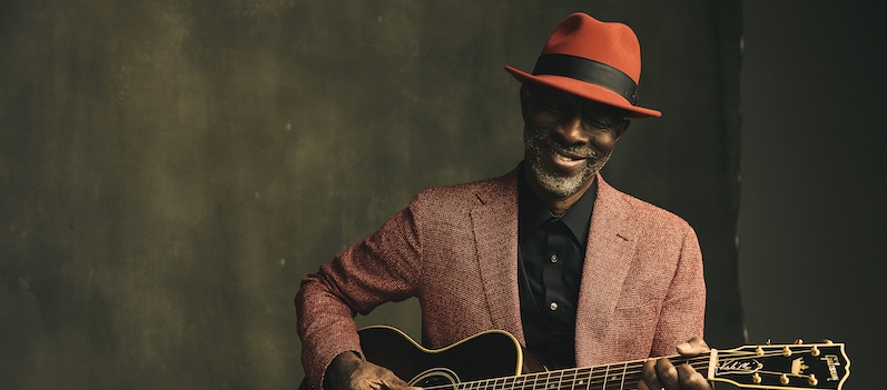 Ken' Mo'
