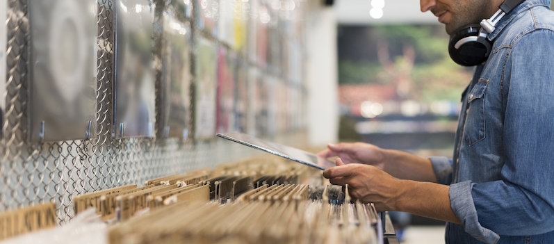 Vinyl Record Sales Surging in 2019, Rock and Blues Muse