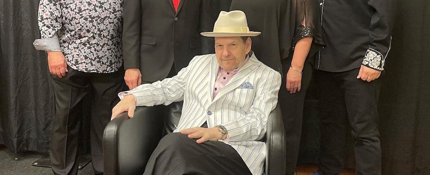 Ronnie Earl and The Broadcasters photo
