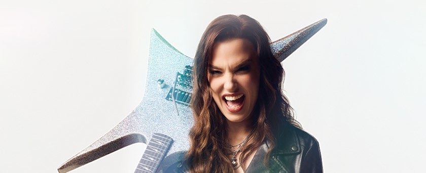 Lzzy Hale, photo, Voyager